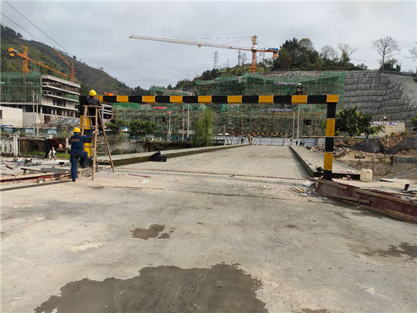 湖南拓天路橋工程機(jī)械有限公司,湖南路橋設(shè)施設(shè)計(jì),湖南路橋設(shè)施銷(xiāo)售,路橋建設(shè)